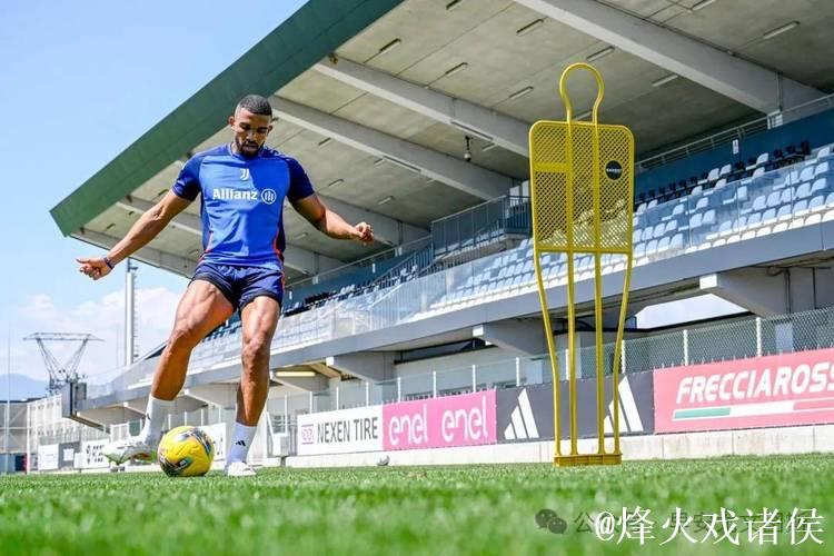 凯利:我们踢出了最好的足球回到胜利轨道;布雷默复出很重要 凯利:我们踢出了最好的足球回到胜利轨道;布雷默复出很重要